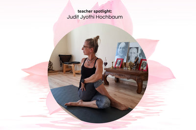 Teacher Spotlight: Judit Hochbaum (Jyothi) – Aus- & Weiterbilderin der Yoga-Akademie Austria