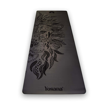 Yogamatte aus Naturkautschuk, schwarz mit Löwenkopf Motiv