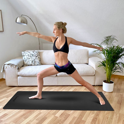 Yogamatte Studioline Ultra-Grip "Schwarz" inkl. Tragegurt - YOSANA